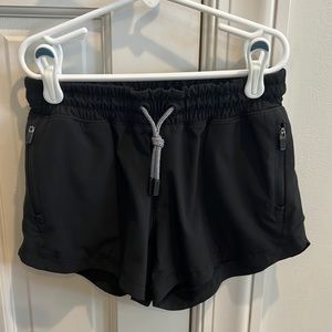 Athleta Girl All Play 3” Black Short Size M 8-10